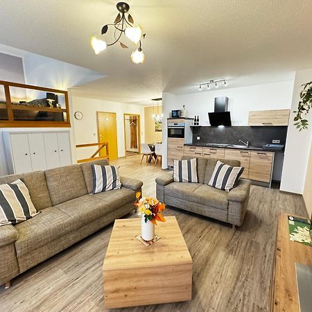 Galerie-Ferienwohnung "Im Schindlershof" - Zentral Und Ruhig 아이벤슈토크 외부 사진